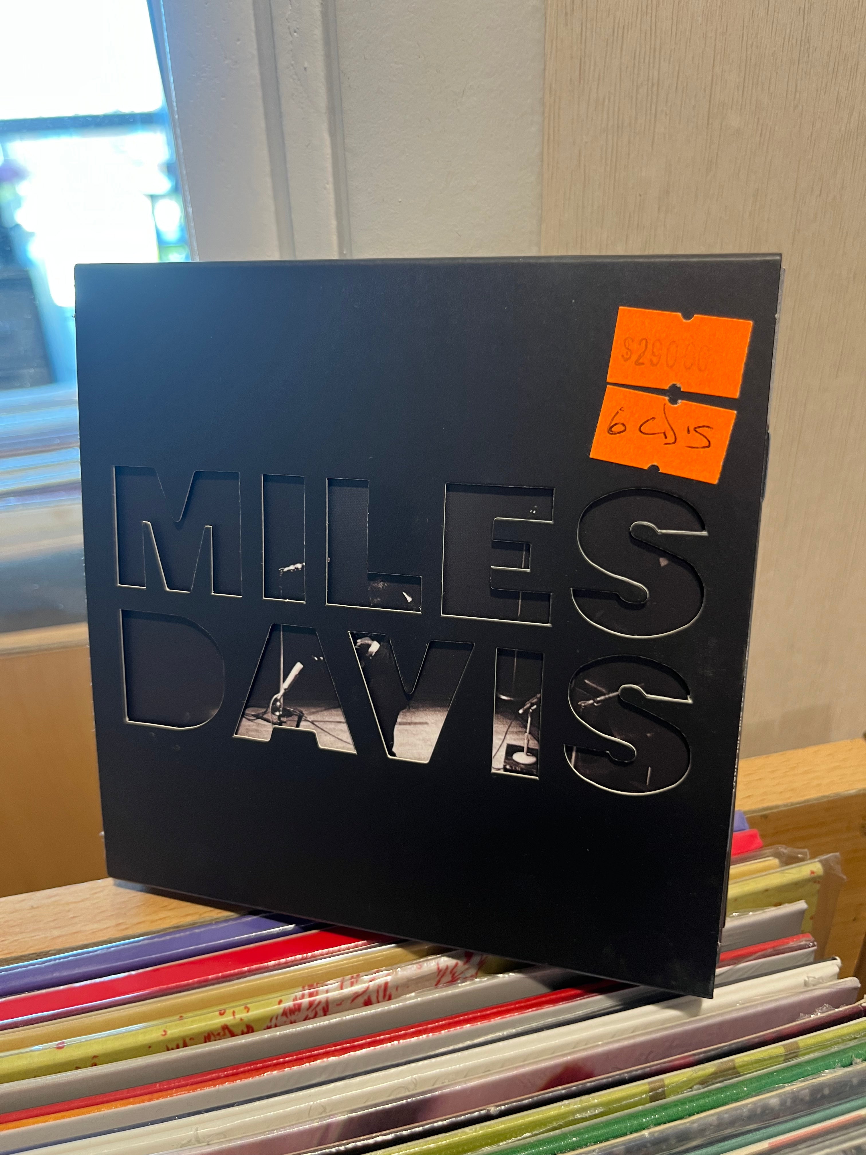 MILES DAVIS Box 6 cd`s