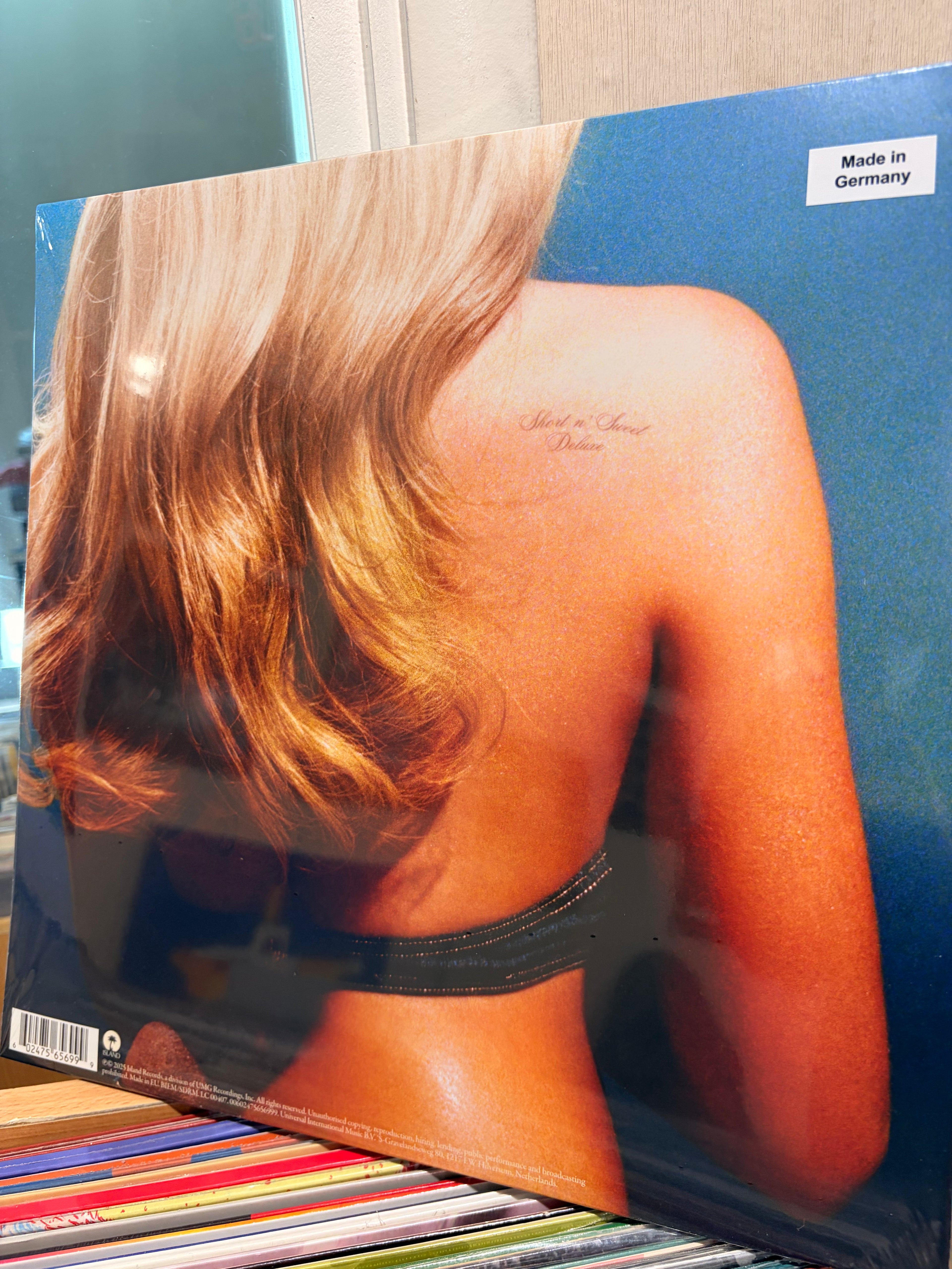 SABRINA CARPENTER Short N' Sweet