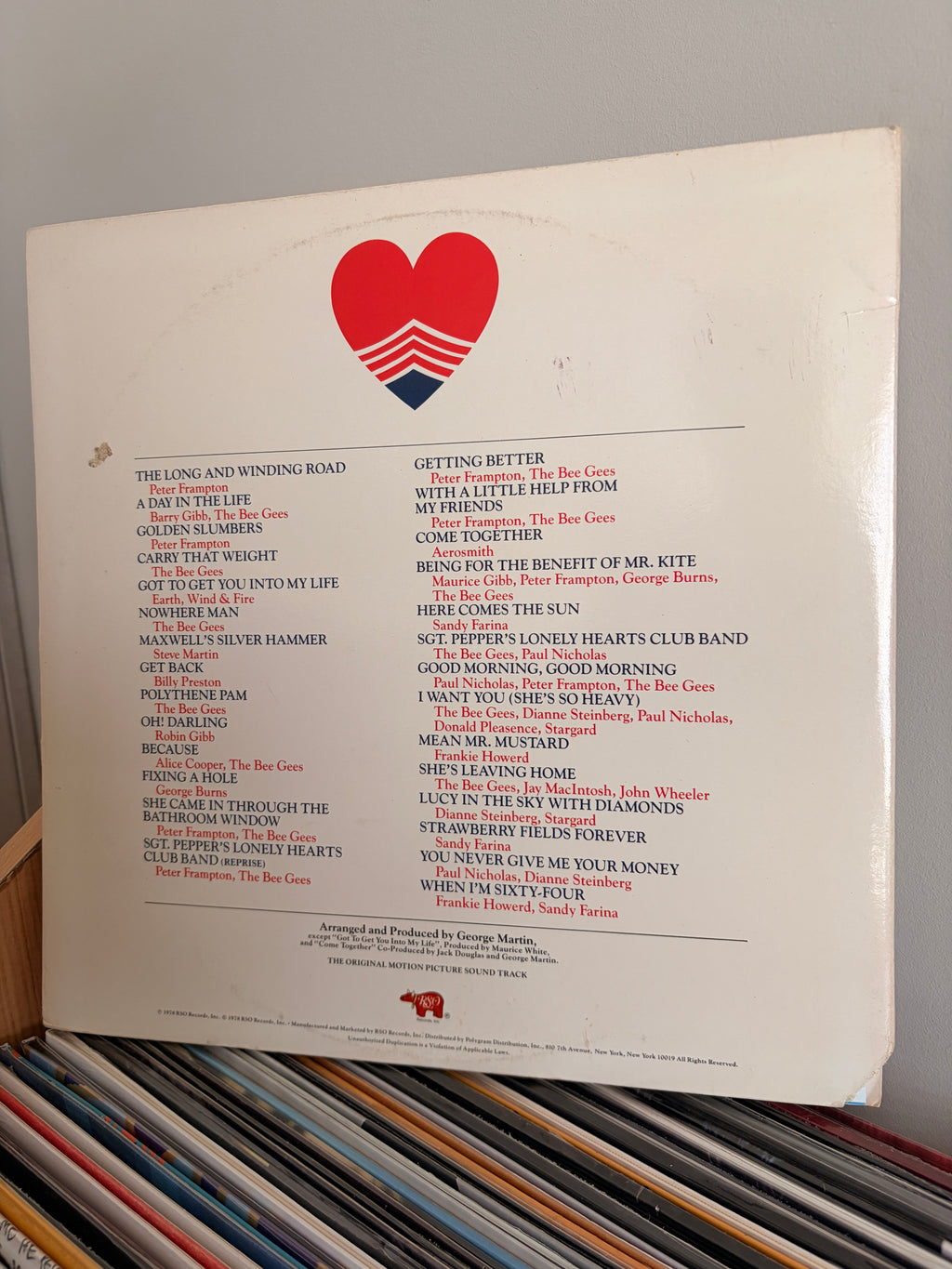 SGT. PEPPER`S Lonely Hearts Club Band Peter Frampton Bee Gees (tributo a the beatles)