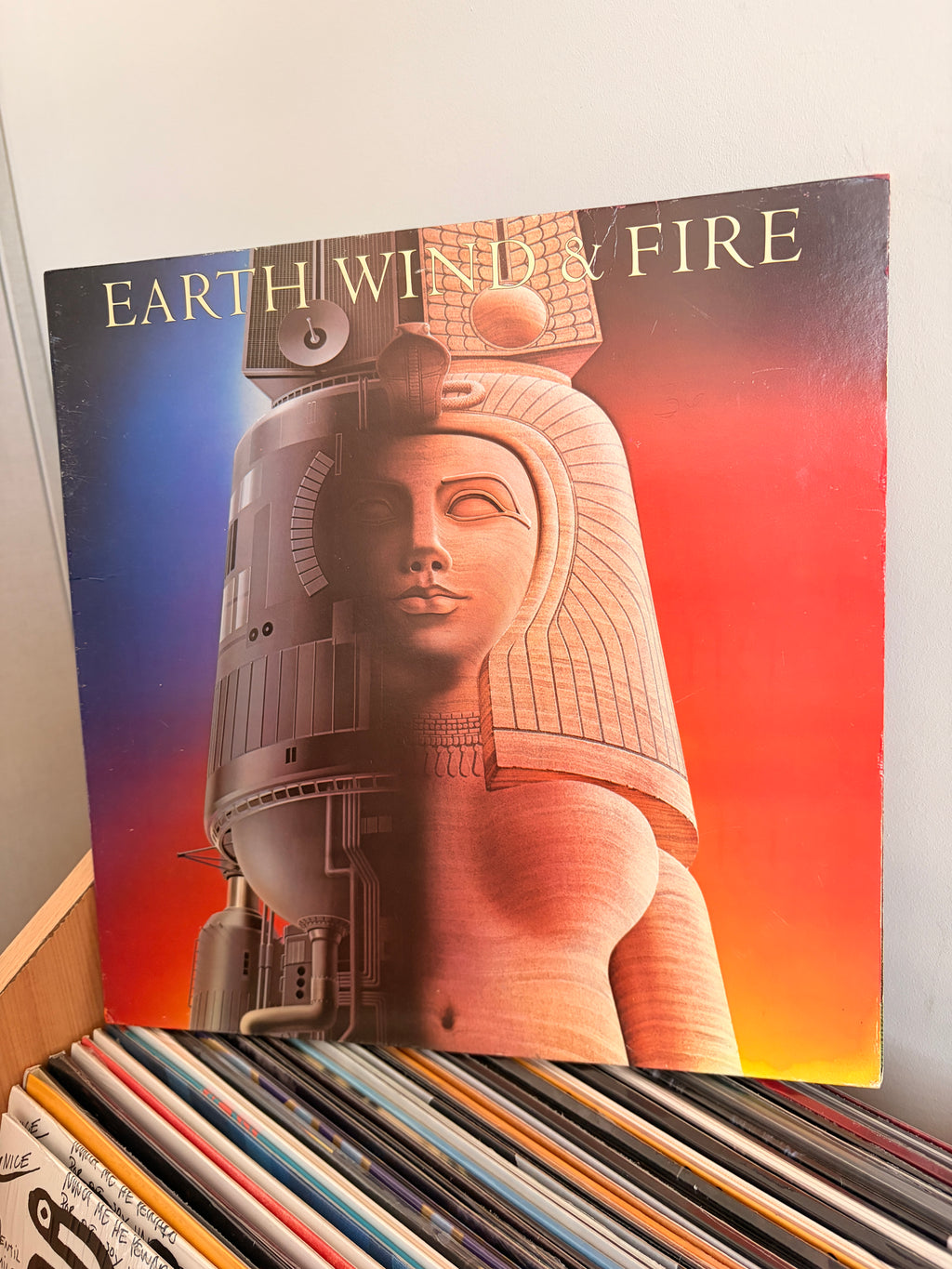 EARTH WIND & FIRE Raise!