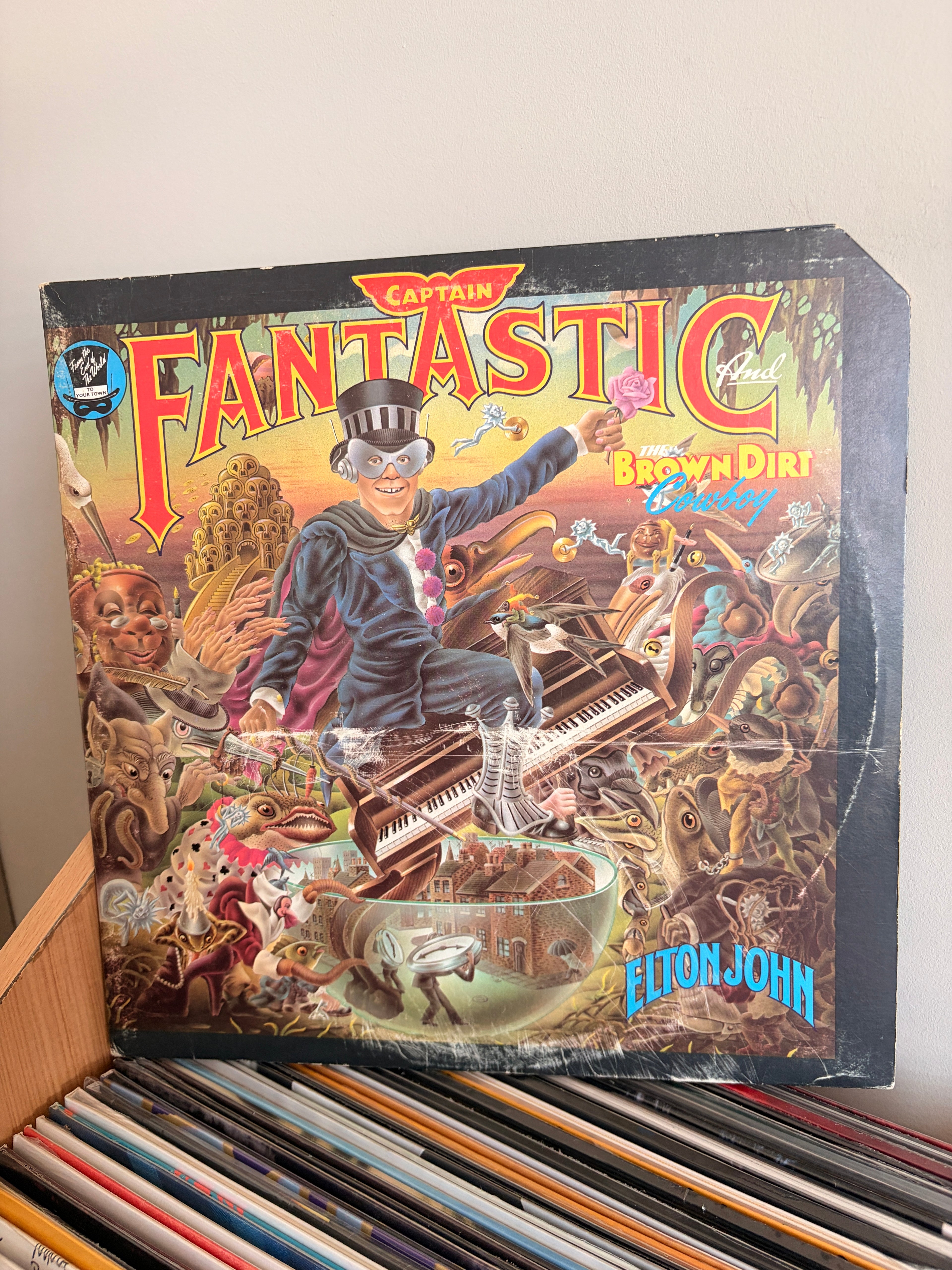 ELTON JOHN Captain Fantastic The brown dirt cowboy