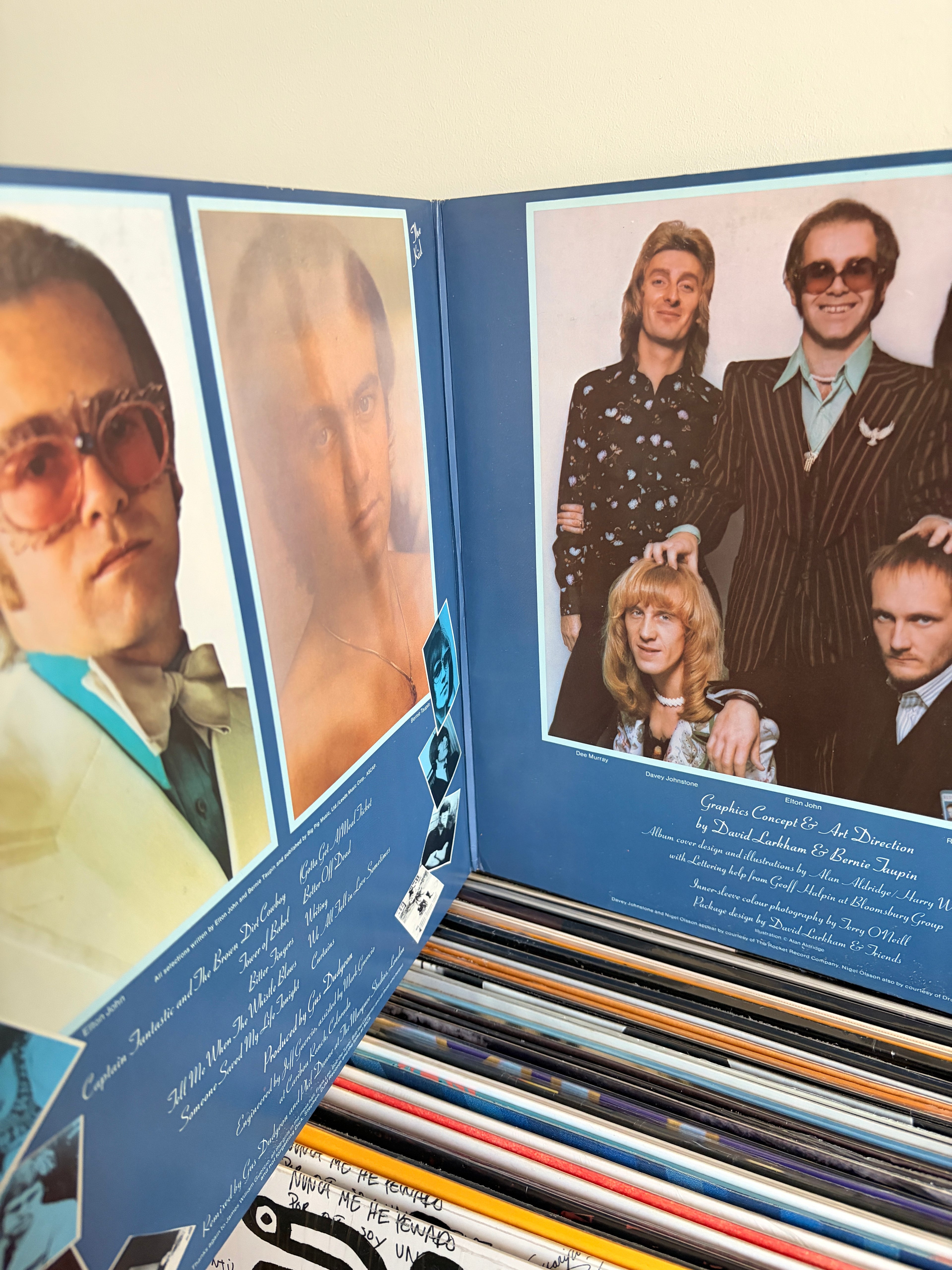 ELTON JOHN Captain Fantastic The brown dirt cowboy