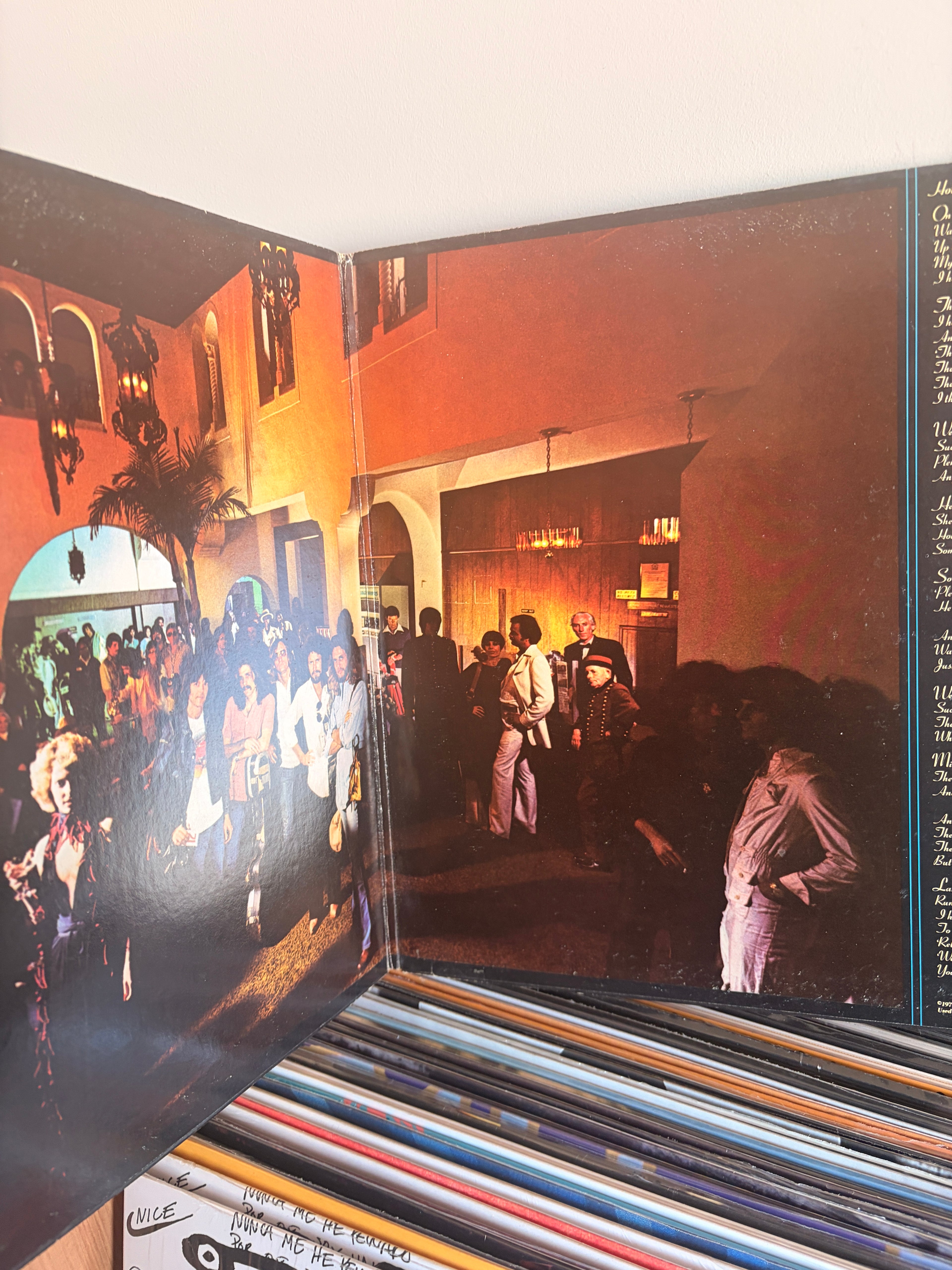 EAGLES Hotel California