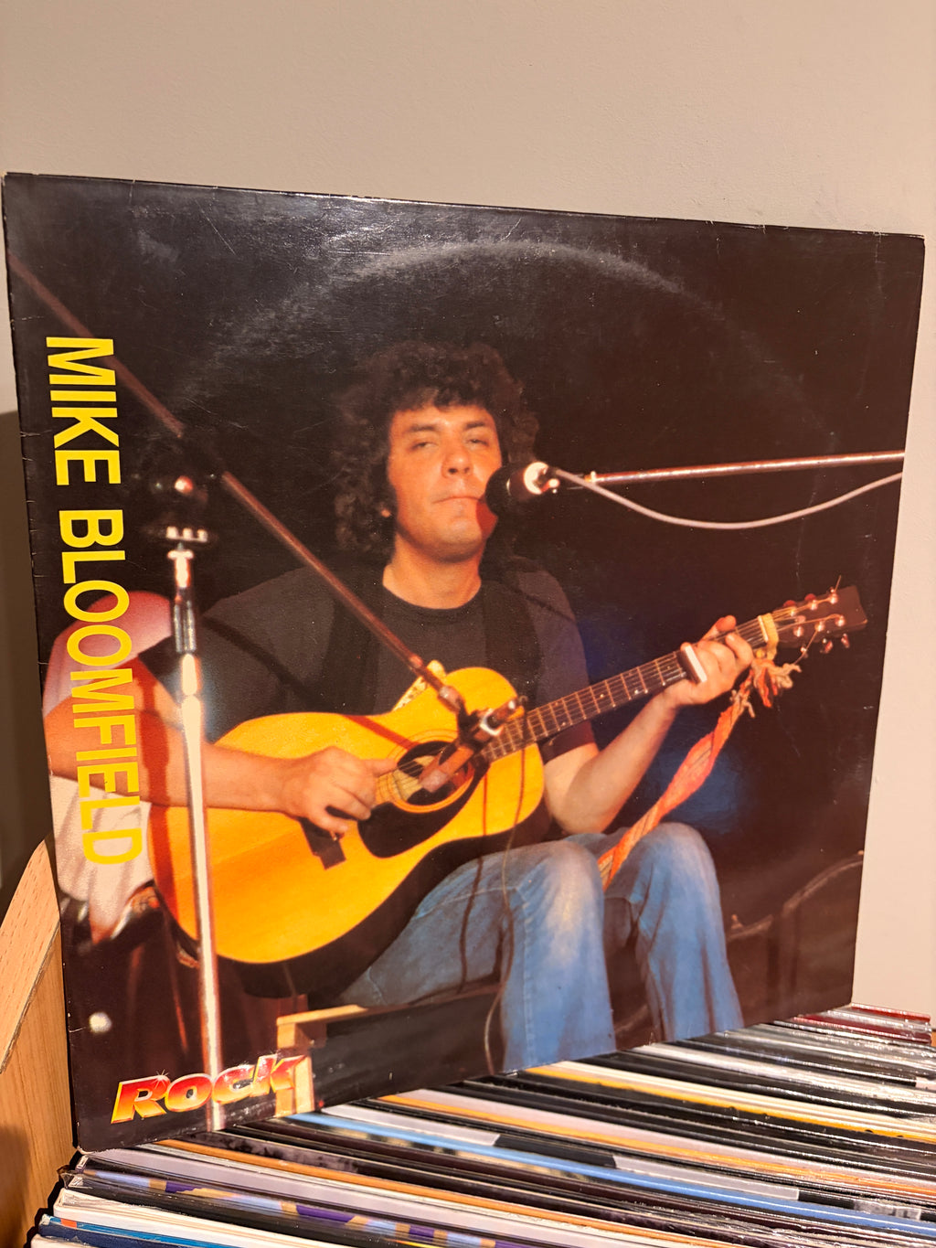 MIKE BLOOMFIELD