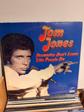 TOM JONES Memories don`t leave like people do