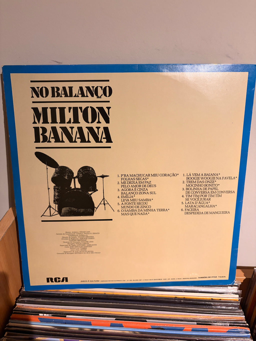 MILTON BANANA No balanco