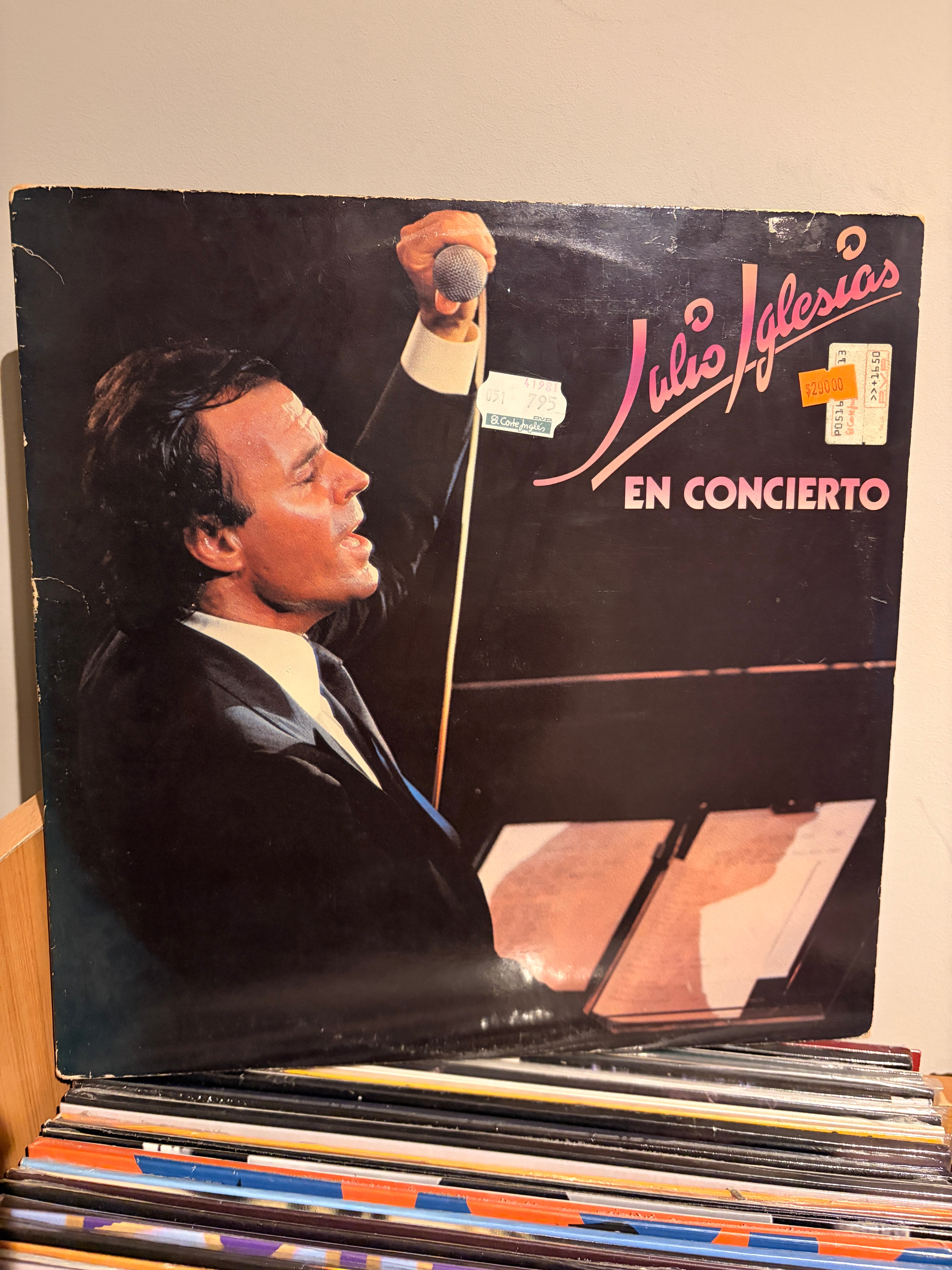 JULIO IGLESIAS En concierto