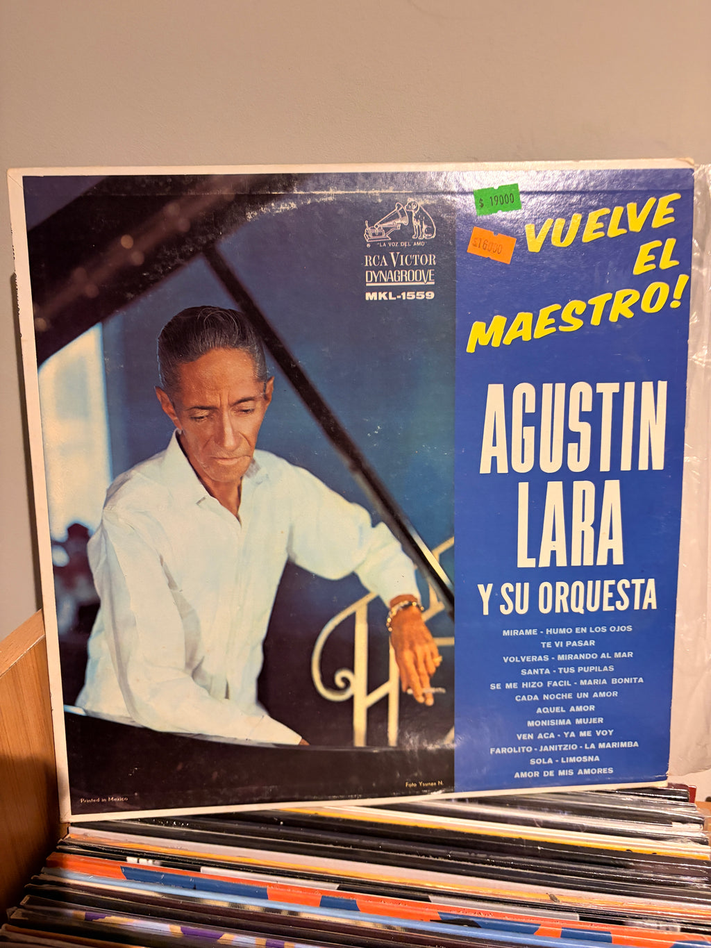 AGUSTIN LARA Y su orquesta