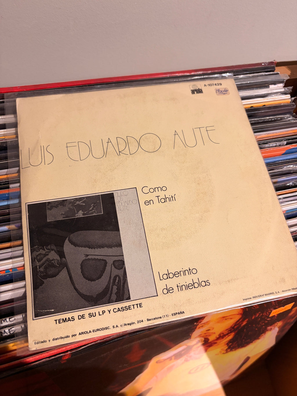 LUIS EDUARDO AUTE Como en tahití / Laberinto de tinieblas