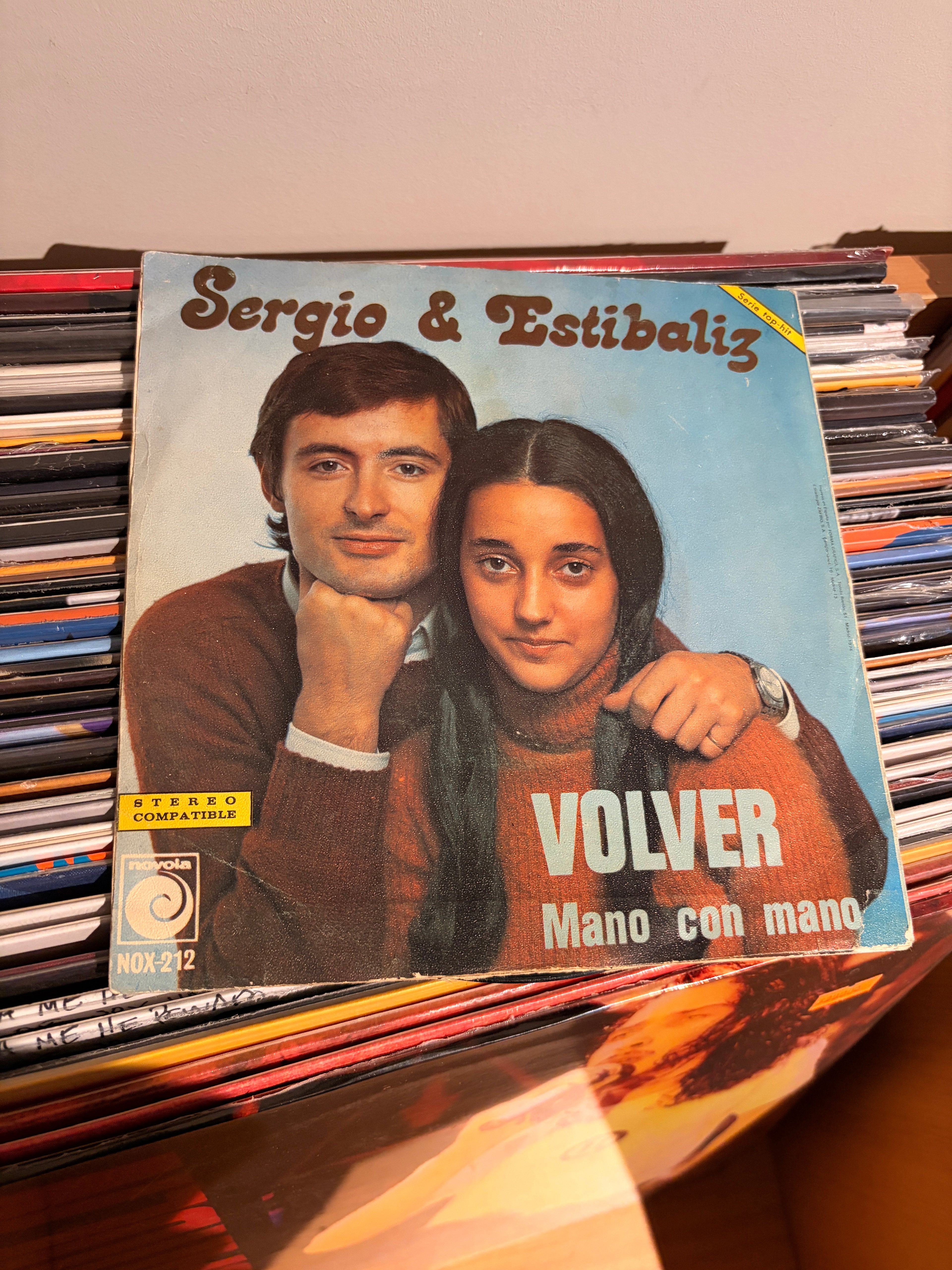 SERGIO & ESTIBALIZ Volver / Mano con mano
