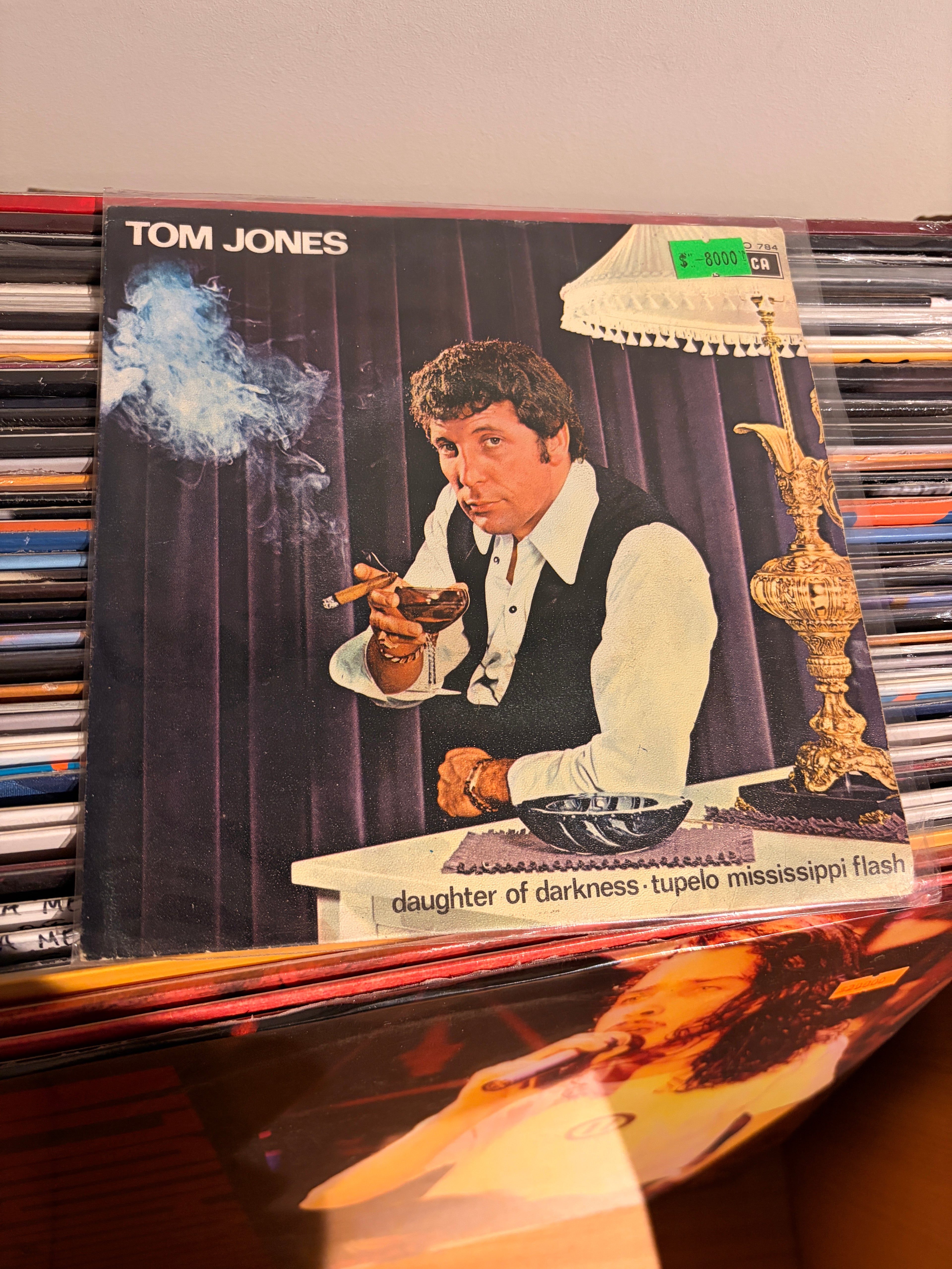 TOM JONES Daughter of darkness / Tupelo mississippi flash