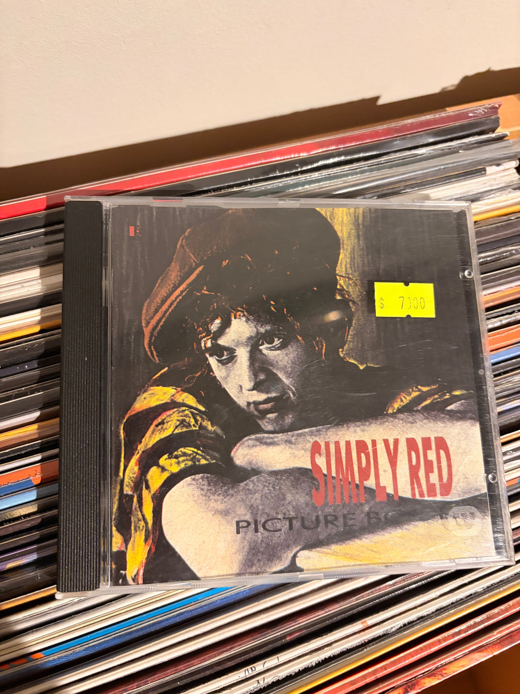 SIMPLY RED Picture book
