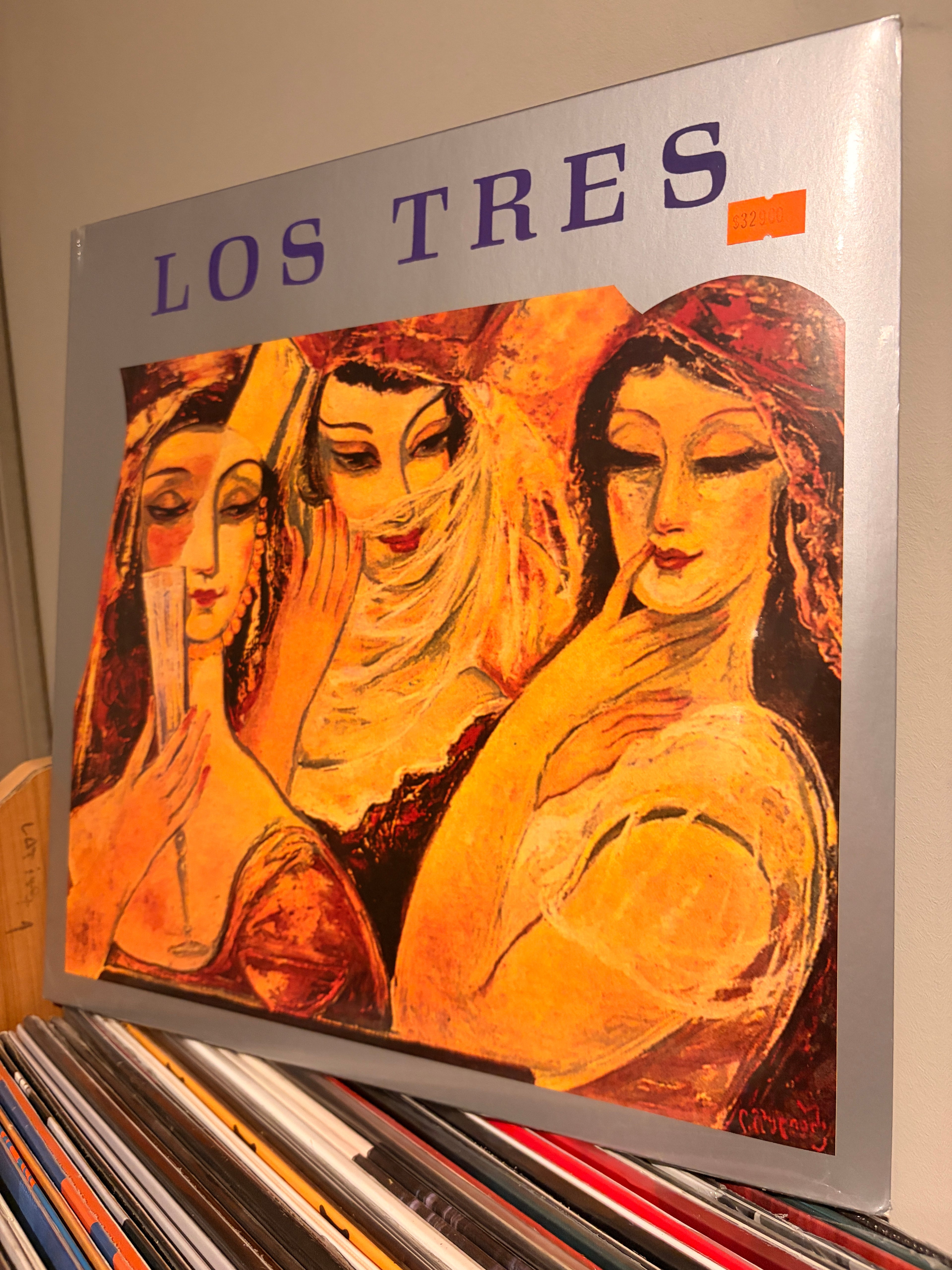 LOS TRES