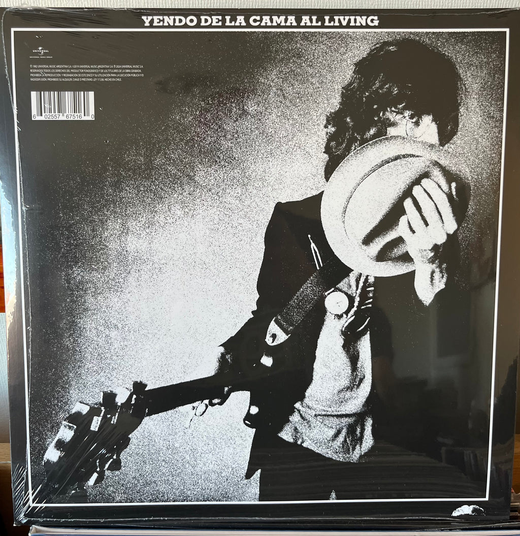 CHARLY GARCIA Yendo de la cama al living